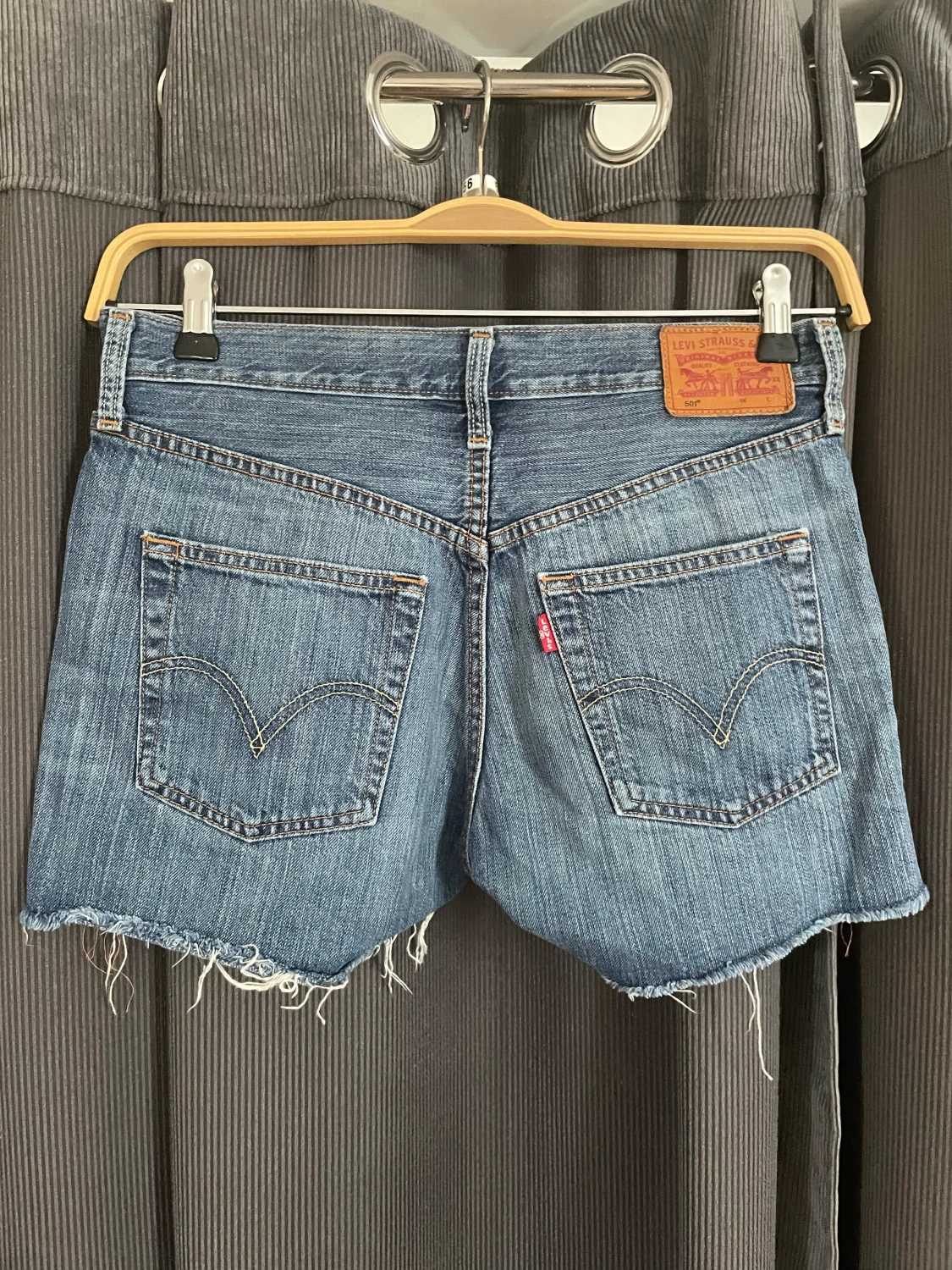 Levis shorts  - 90
