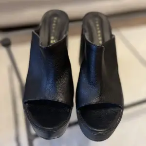 Platform heeled sandals - Very good condition! 39 EU (25 cm)