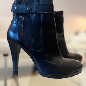Leather Ankle boots - Very good condition! 39,5 EU (25,5 cm)