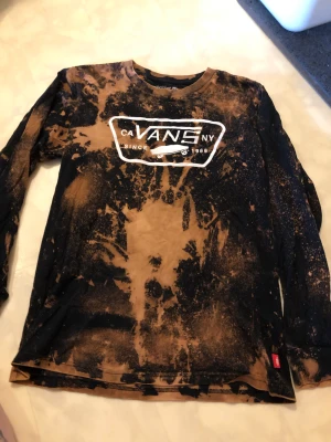 Vans tröja - Egen batik