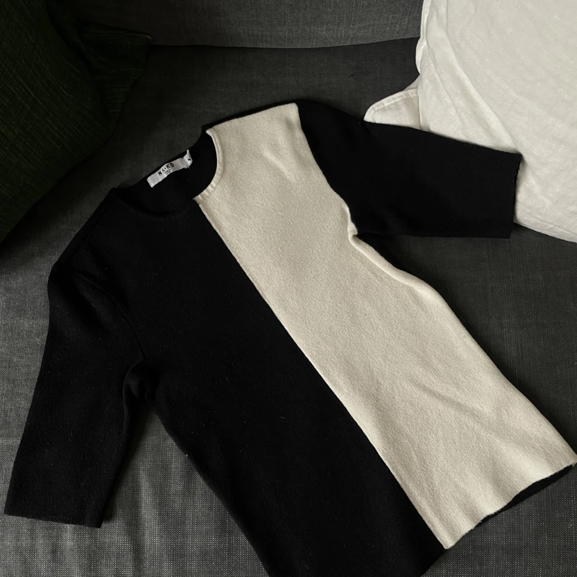 Knappt använd (nakd) 34 - 90