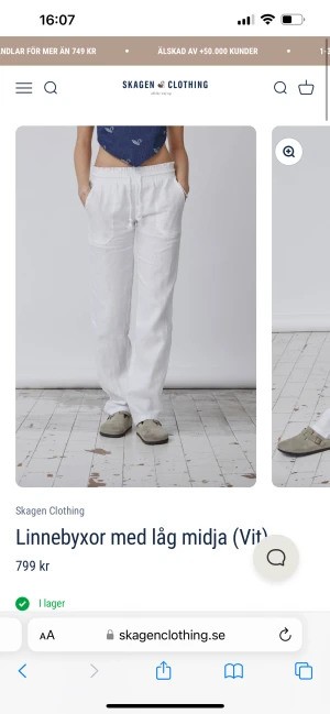 Linnebyxor med låg midja  - Säljer dessa super sköna linnebyxor i storlek xs, köpte två storlekar och kan inte lämna tillbaka längre därav att jag säljer dom här. Helt oanvända i original påse :) (original pris 799)