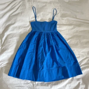 Zaraklänning blå - Jättefint skick, storlek S men passar XS!