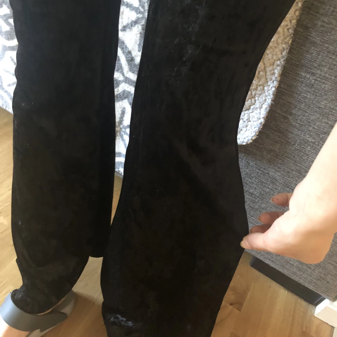 Valvet utsvängda byxor - 90