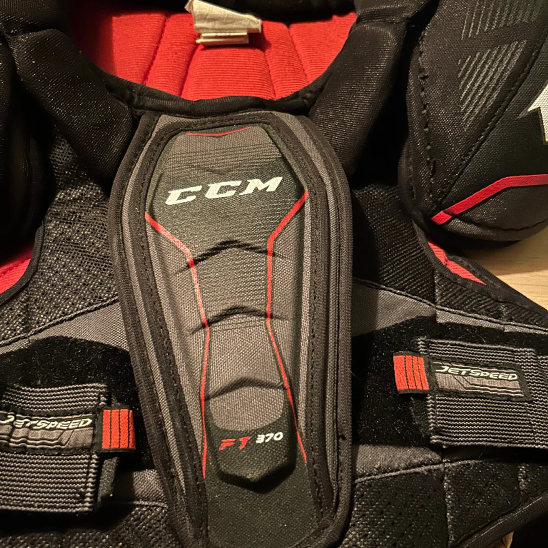 Axelskydd junior large CCM jetspeed - 90
