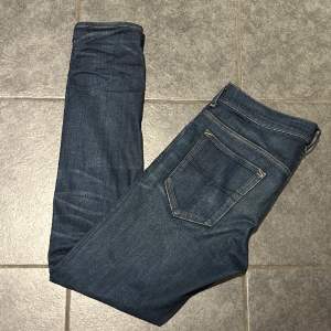 Feta tiger of sweden jeans som tyvärr inte används/ W34 L32 fits 32 32/slim fit/ inga anmärkningar/ nypris 1699 vid snabb affär 449