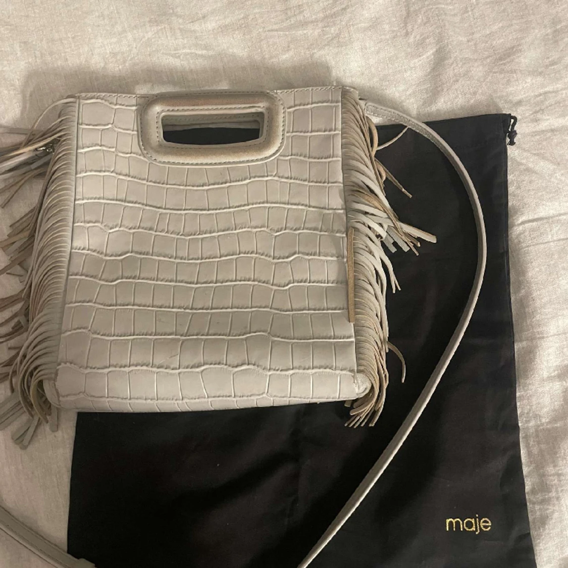 Maje väska
