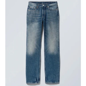 Weekday jeans - Jeans från weekday strl w30/L32 passar mig som brukar ha s/m/36/38 på jeans. denna storlek är slutsåld nypris 590 Mitt pris 450kr+frakt 