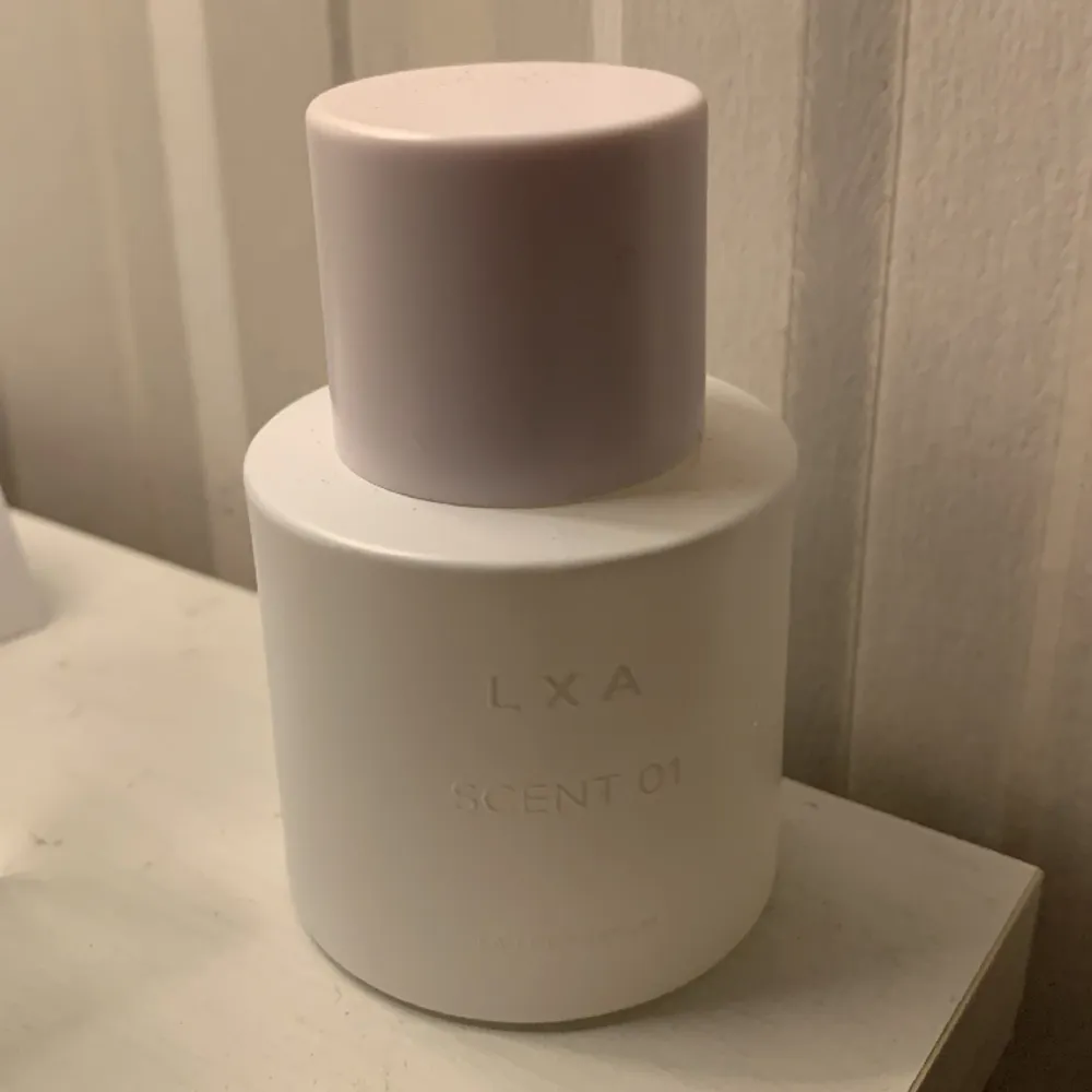 En lxa parfym som är oanvänd🥰  LXA SCENT 01 EAU DE PARFUM . Övrigt.