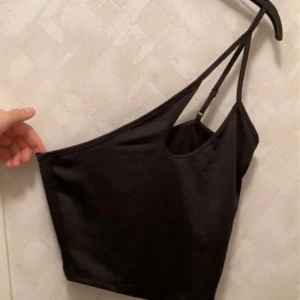 Topp - Endast testad, i storlek Xs🌸