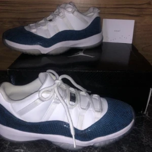 Jordan 11 Low Snake skin - Cond 8/10 Äkta!