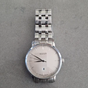 Gant herrklocka - Gant klocka i oanvänt skick! Dock har batteriet tagit slut så det måste man byta