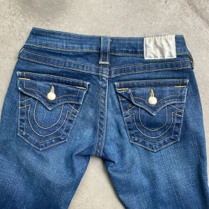 True Religion Jeans  - Storlek 25 tum /xxs-xs  Använda två gånger, bra skick   Köparen står för frakten 