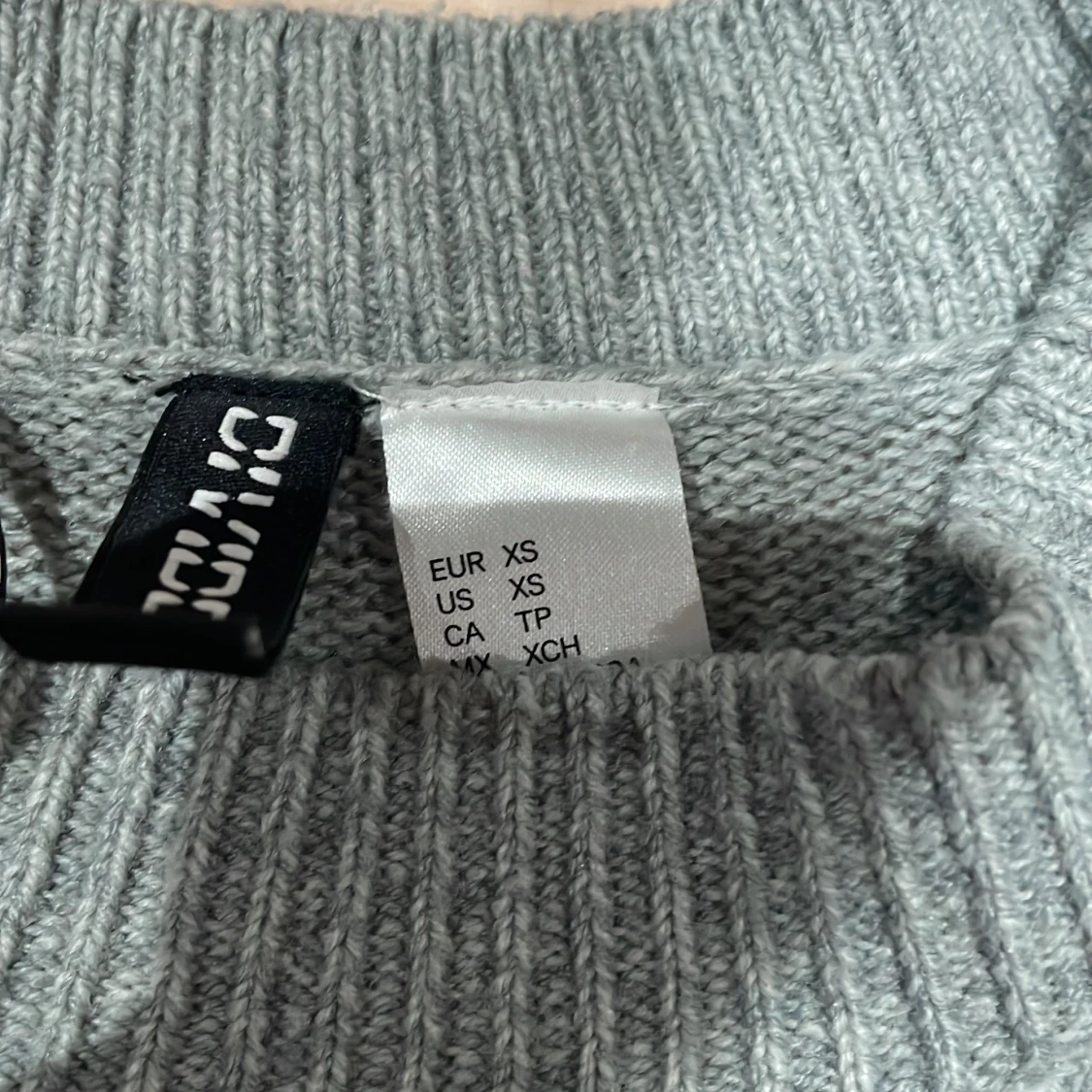 Stickad tröja - 91