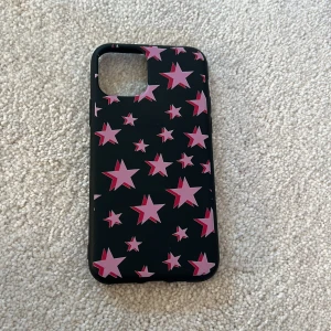Stjärna mobilskal - Detta är ett mobilskal som kostade 30kr men säljer för 20kr men tillåter högre summor