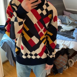 Gant stickad tröja - Säljer gant stickade tröja. Knappt använd. 10/10 kvalitet. Ny pris typ 1800