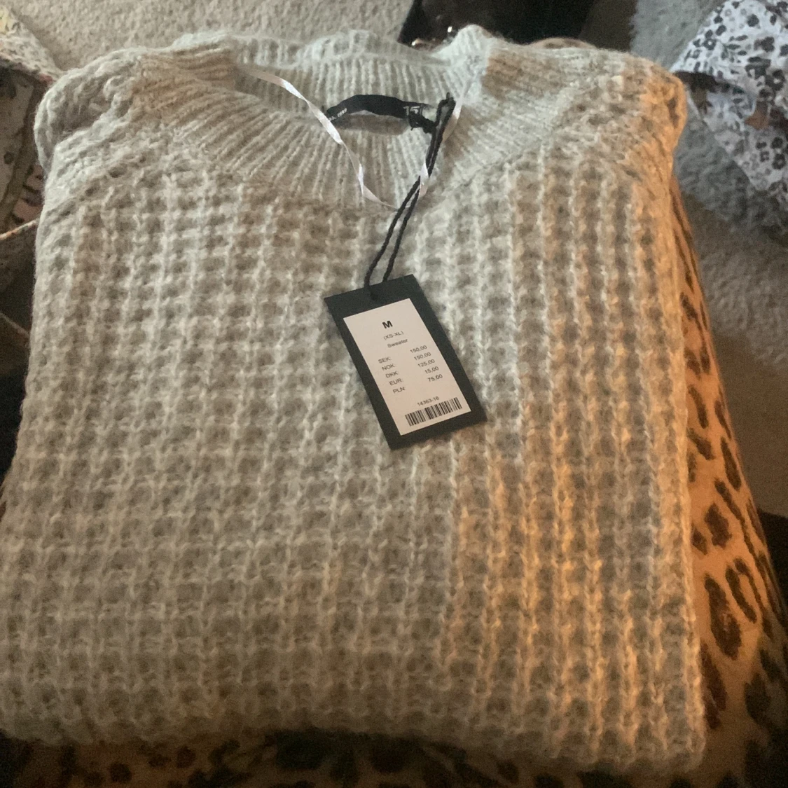 Stickad tröja 