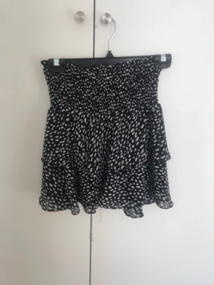 Kjol - Jättegullig kjol som är perfekt till sommaren 💕🫶