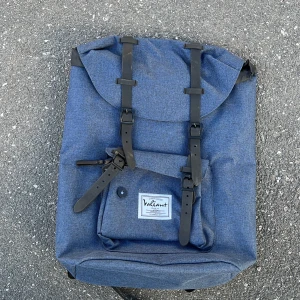 valiant ryggsäck - En helt ny aldrig använd ryggsäck som kan va bra till sommaren och cyckel turar.