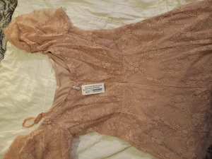 Klänning  - Långklänning från nelly aldrig använd