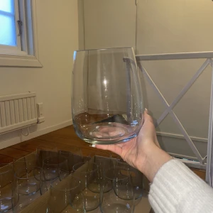 Vas BERÄKNA (IKEA) - 12st fina vaser från Ikea i nyskick!  80kr/st eller 800kr för alla!