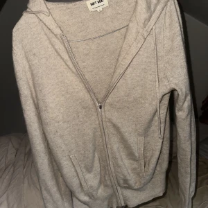 Soft goat hoodie - Aldrig använd så perfekt skick! Nypris 2500kr 