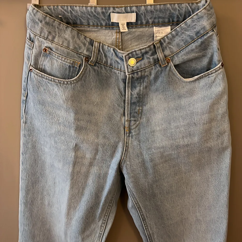 I nyskick köpta för ett år sedan typ för 4-500kr. Oversized mom jeans.. Jeans & Byxor.