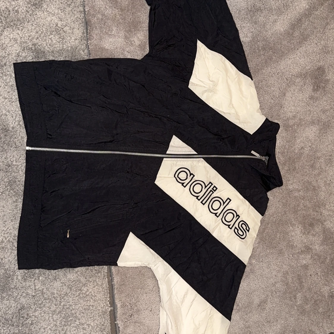 Vintage adidas windbreaker - 90