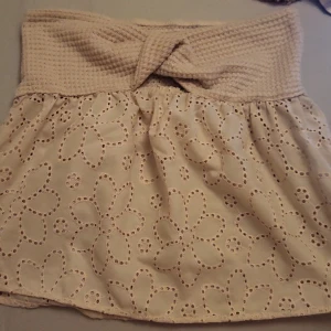 Linne - Super fin tröja använt 2 gånger 