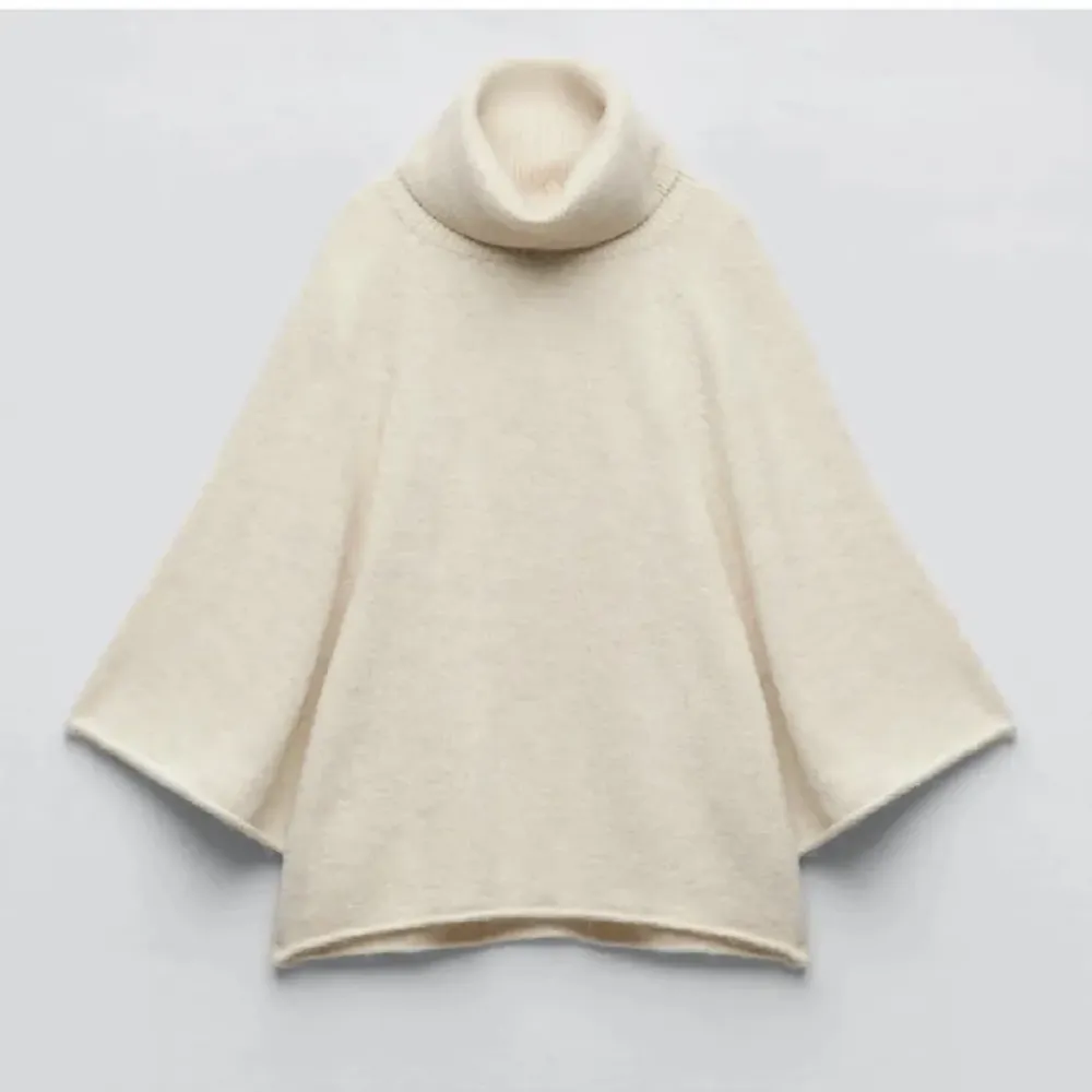 Säljer denna så snygga och populära stickade tröjan från zara. Den är i nyskick💕💕. Stickat.