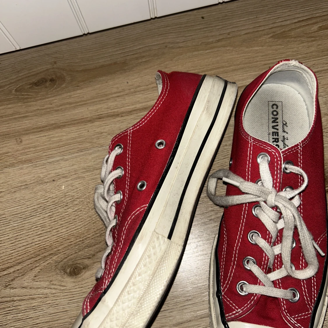 Röda Converse Sneakers - 90