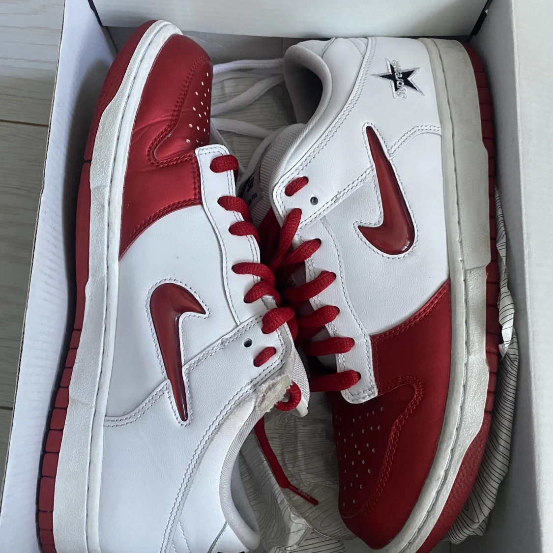 Nike supreme SB dunks