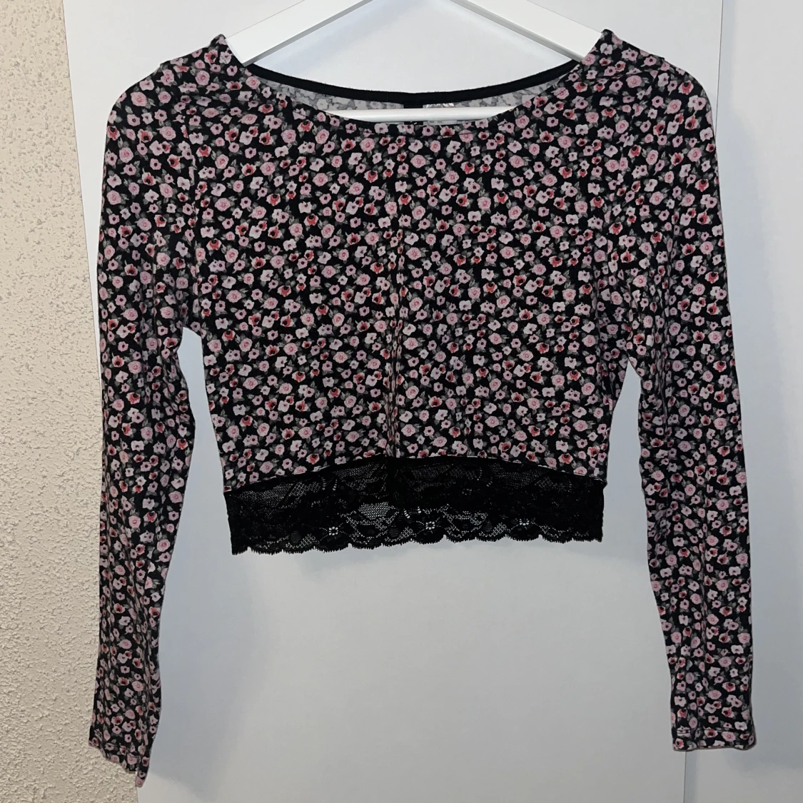 Söt lace croptop - 90