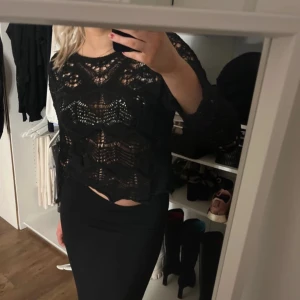 Stickad tröja  - Från zara storlek M. Aldrig använd 