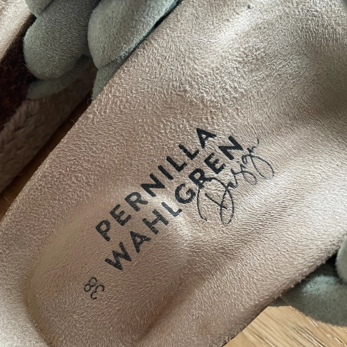 Tofflor Pernilla Wahlgrens kollektion - 91