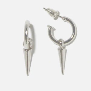 Örhängen - Säljer ett par fina örhängen från ur & Penn. De är använda cirka 5-8 gånger och de är rengjorda. 