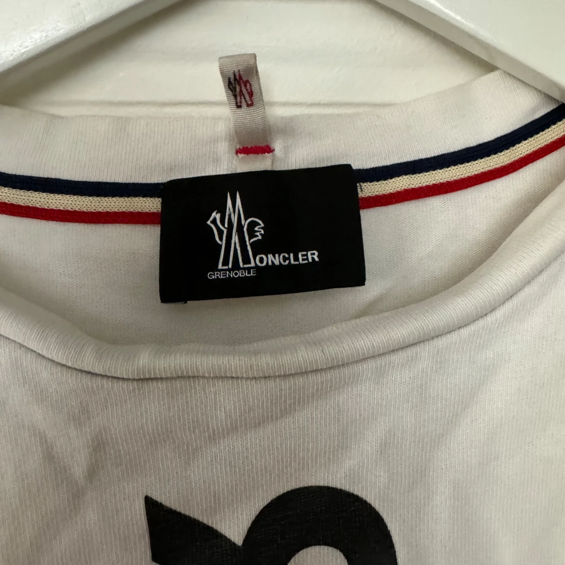 Moncler tshirt  - 90