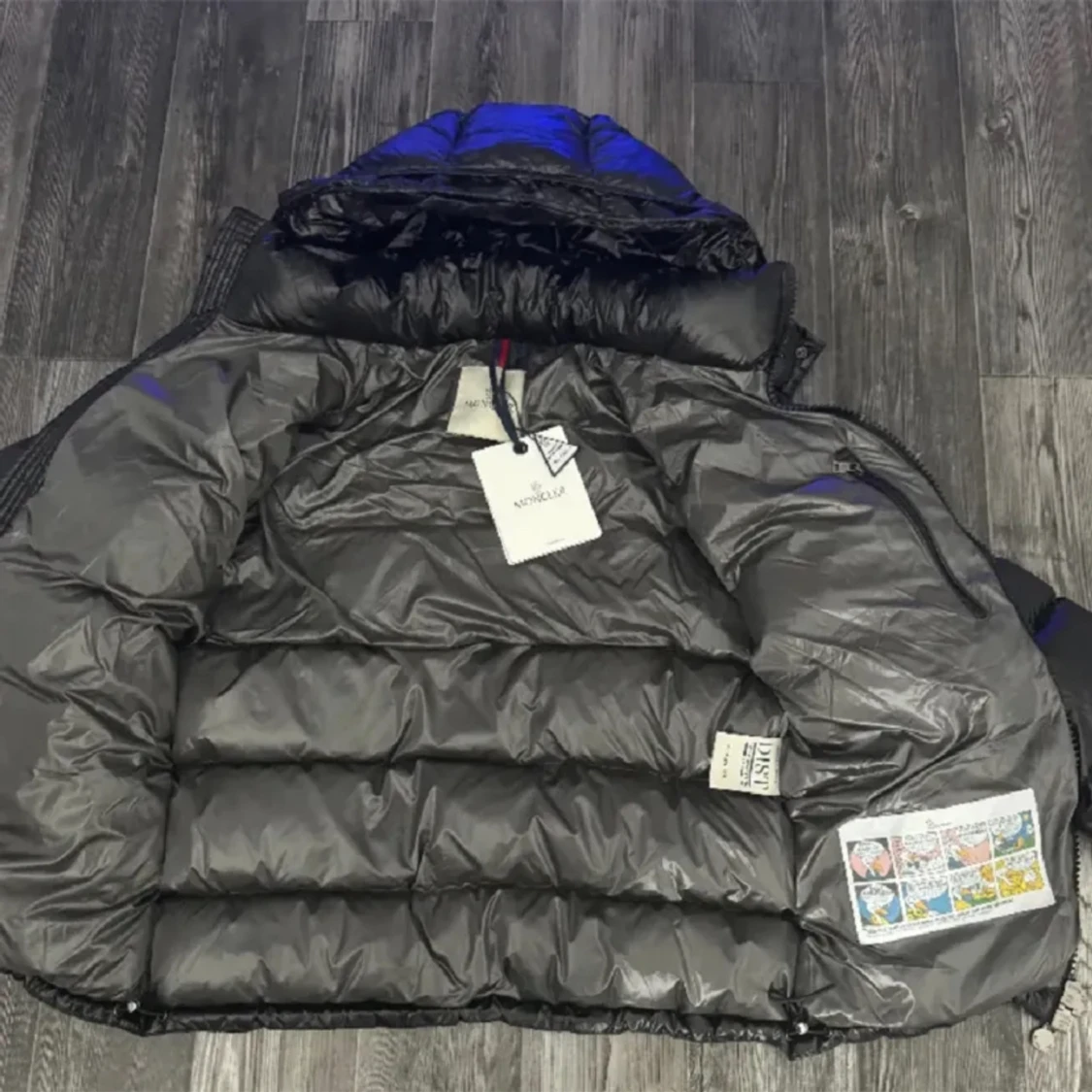 Moncler jacka  - 90