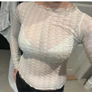 Gina tröja - Snygg tröja från Gina tricot strl xs men passar mig som har S. Aldrig använd med lapp kvar 💗  