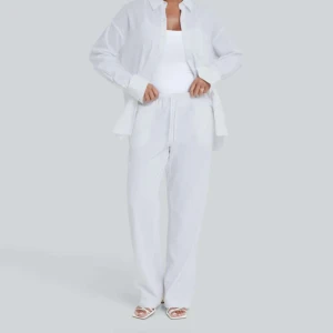 Linnebyxor  - Hej🩷 säljer nu mina fina lågmidjade linnebyxor som endast använda några enstaka gånger och som är super snygg🩷