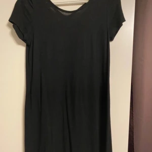 Klänning, Loose fit  - Begagnat skick enligt bilder. Passar XS-S 