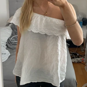 Sommar topp! - RENSAR SÅ SÄLJER MASSA AS BILLIGT😍‼️ bra skick storlek S, tryck köp nu! 