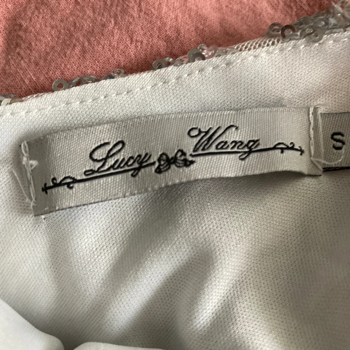 Balklänning med silver paljetter  - 91