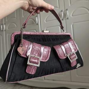 Perfekt handväska! Inga defekter