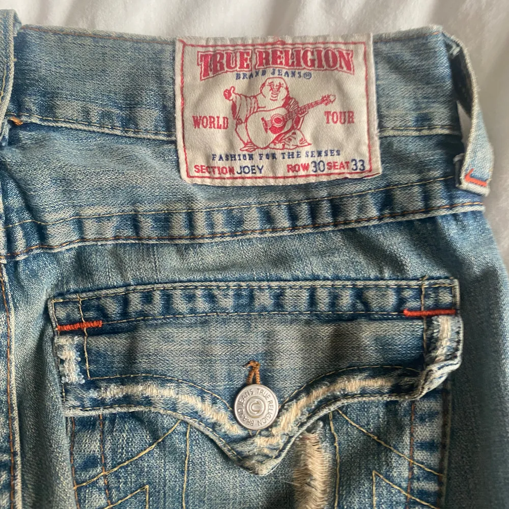 True religion jeans, slitna längst ner. Storlek: W30 L: 33. Jeans & Byxor.