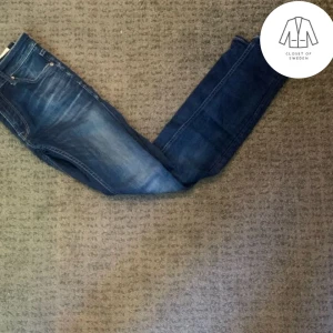 Jack & Jones jeans  - Skick 10/10🤩 (nyskick) nypris 899kr vårat pris 299kr🤑 Hör av er vid frågor eller fler bilder 