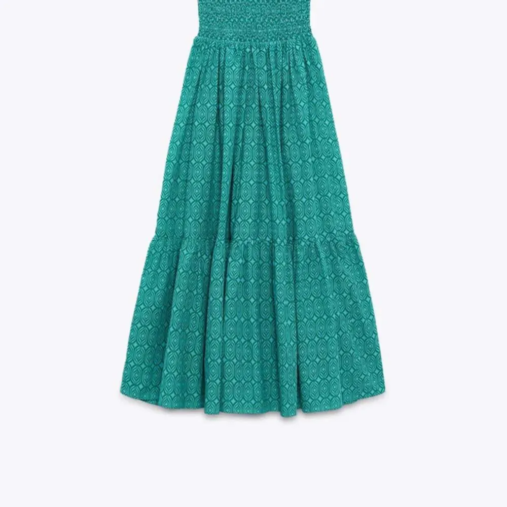 Grön kjol använd 2 ggr . Kjolar.