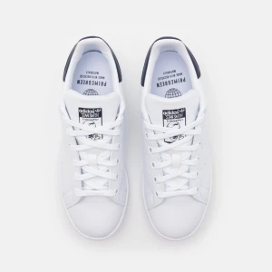 Stan smith skor! - Jag säljer ett par fina stan Smith skor som bara används 4 gånger. Säljer pågrund av att dom är för stora💞!