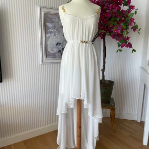 Ida Sjöstedt klänning storlek S 400 kr - Jättefin klänning storl S aldrig använd!