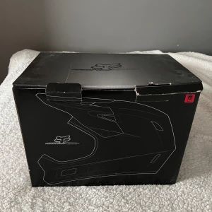 Fox Rampage Comp Hjälm - Använd men bra skick  Storlek Medium 